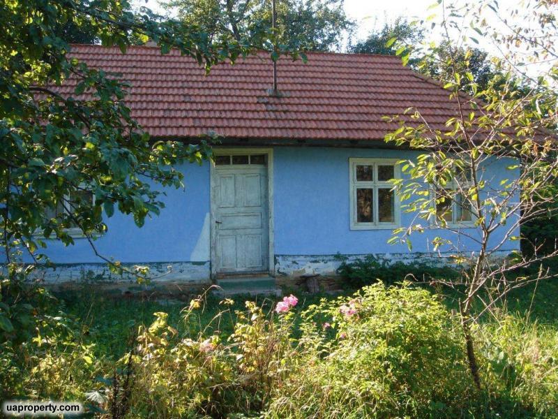 Discounted cottage for sale int he Carpathians