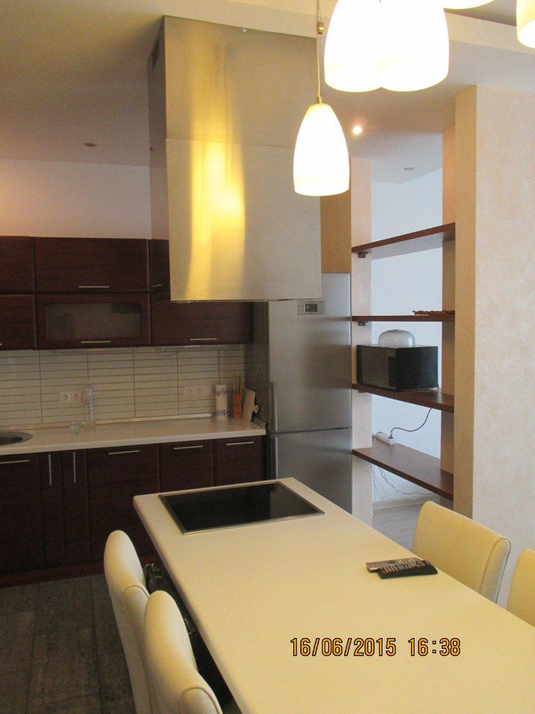 Spacious two bedroom apartment for rent in central Kiev