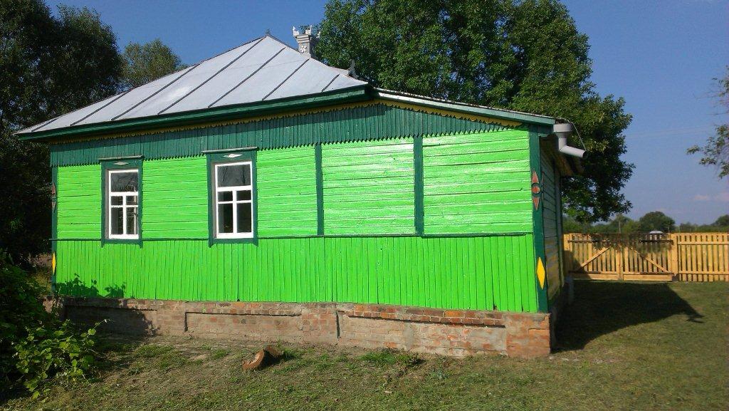 Traditional Ukrainian house for sale with land