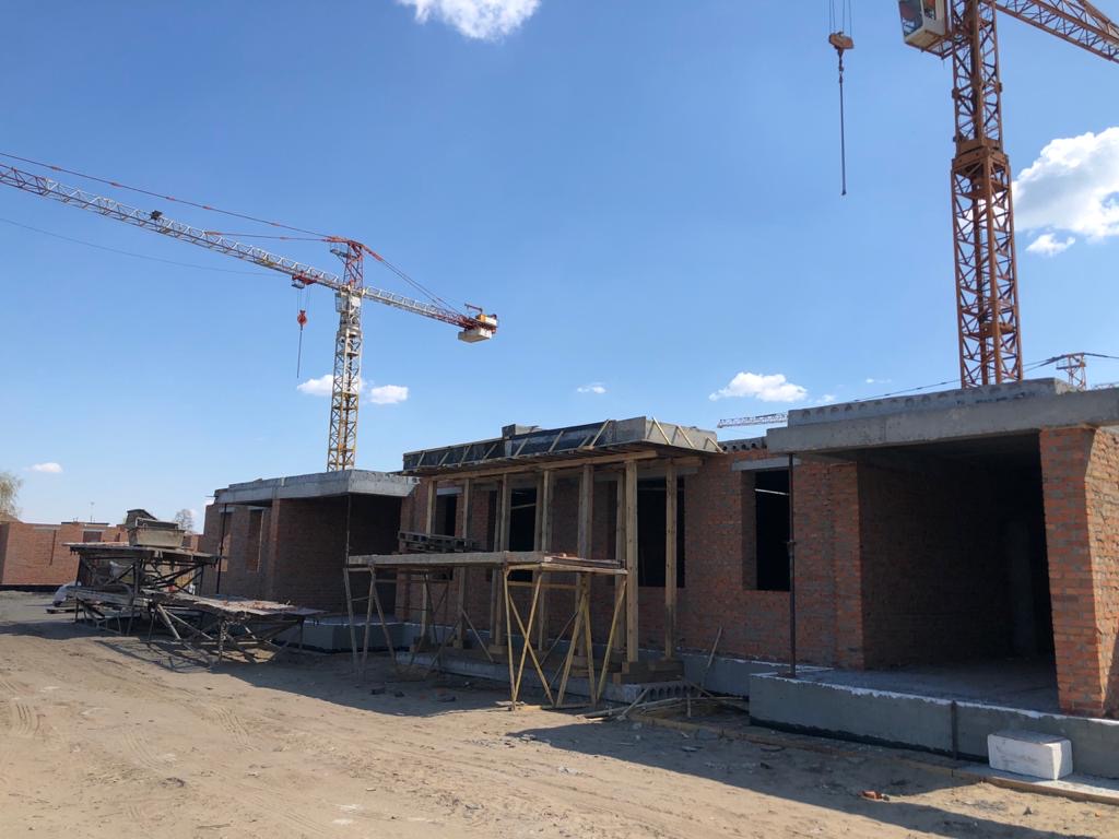 New building in leafy and popular new development in popular Kiev suburb